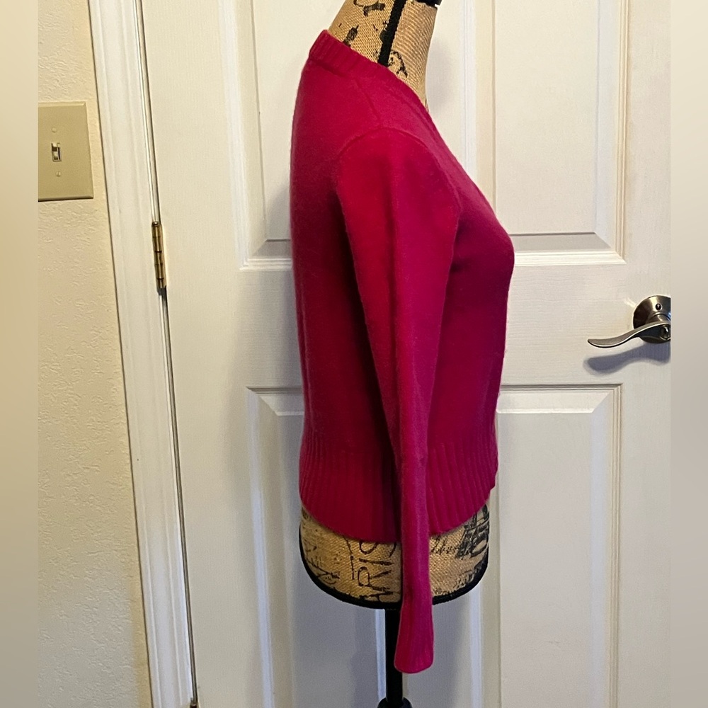 Faconnable thick lamb’s wool magenta berry pink short length v-neck knit sweater - Picture 11 of 15